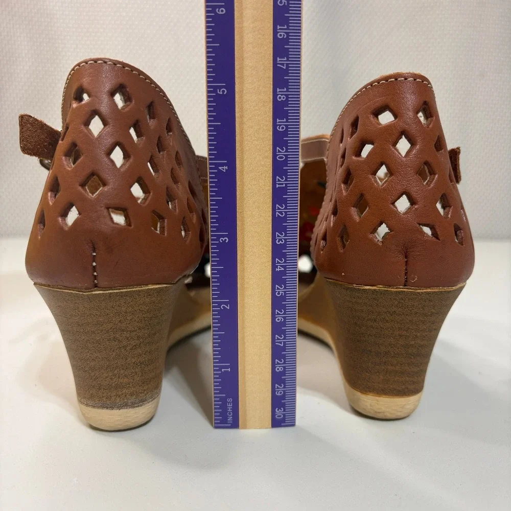 Cacahi's Mexican Huarache Wedge Sandal Sz 9 Tan Floral Strappy Shoe Boho Culture